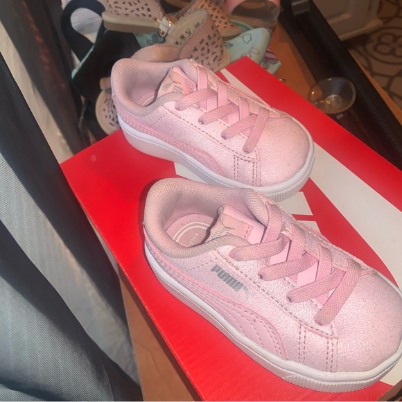 Puma babygirl shoes - Picture 1 of 2
